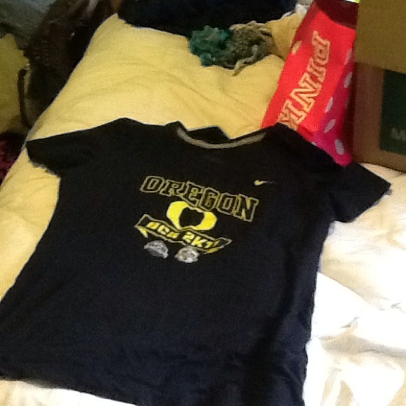 Oregon ducks t shirt
