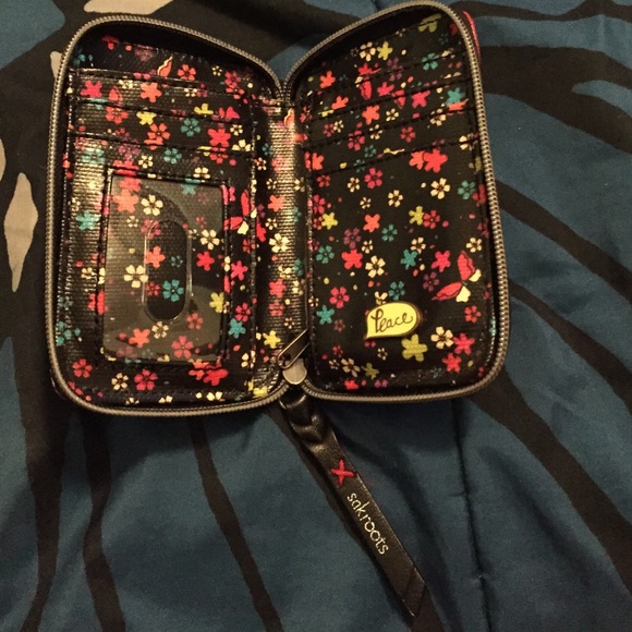 Wallet - Picture 2 of 3