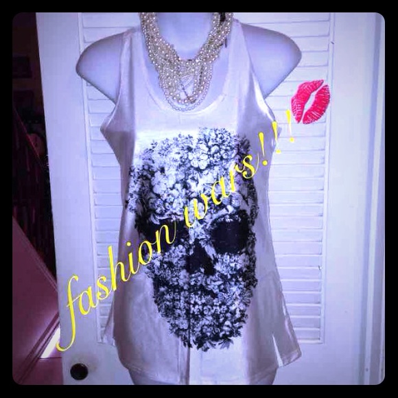 ✨🌺cute top ✨🌺