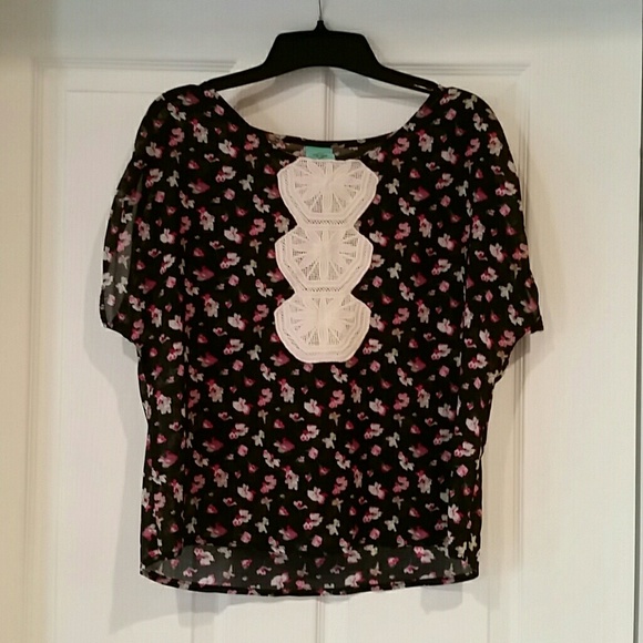 Beautifil Floral Top