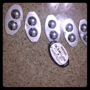 6 glam glow bright mud eye treatments