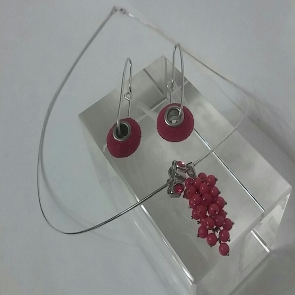 Red Swarovski & Silver Pendant and Earrings
