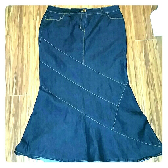 Bisou Bisou Mermaid skirt size 14w