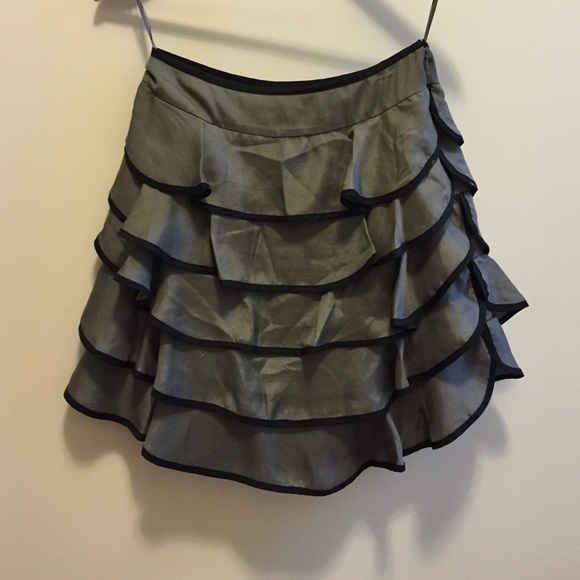 Top Shop gray ruffle mini skirt size 6 ( small)