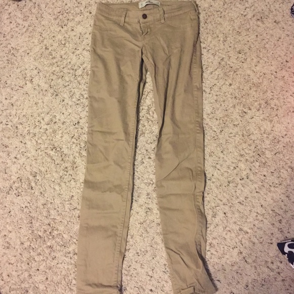 Kaki colored jeans