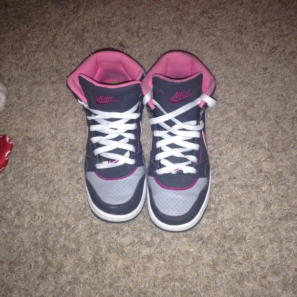 Nike shoes