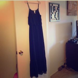 Bundle Maxi dress