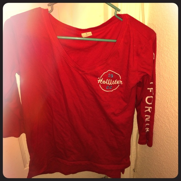 Hollister Half sleeve top - Picture 1 of 2