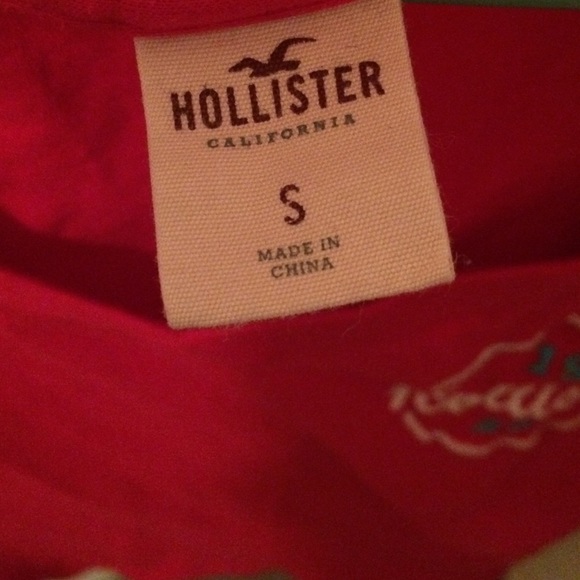Hollister Half sleeve top - Picture 2 of 2