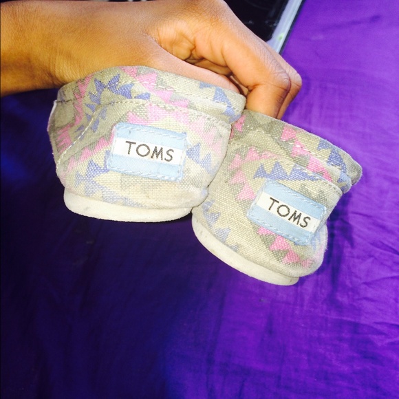 Tribal toms😍😍 - Picture 3 of 3