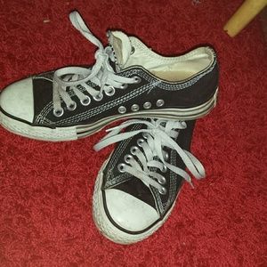 Black converse