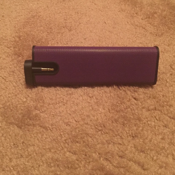 Philips portable speaker. - Picture 1 of 3