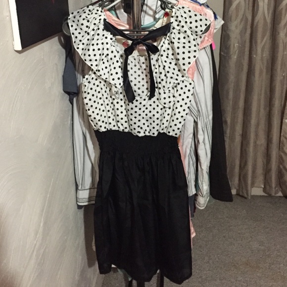 Dress - Picture 2 of 2