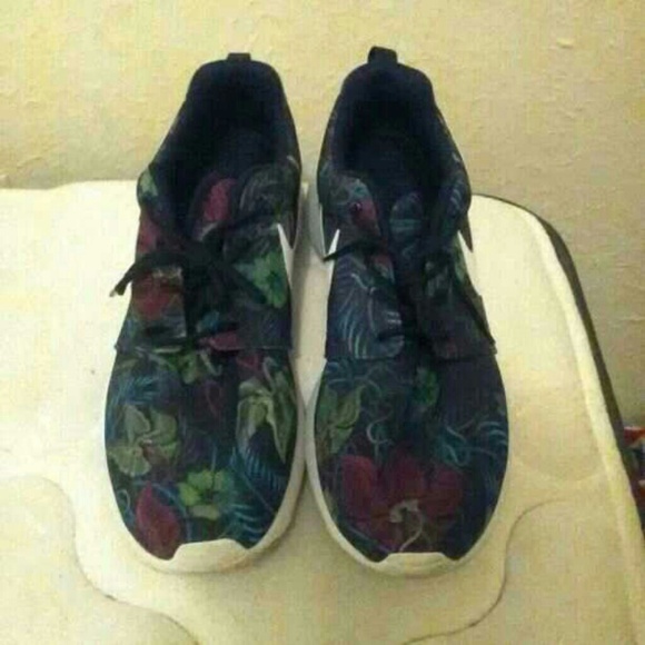 Nike roshe runs - Picture 1 of 2