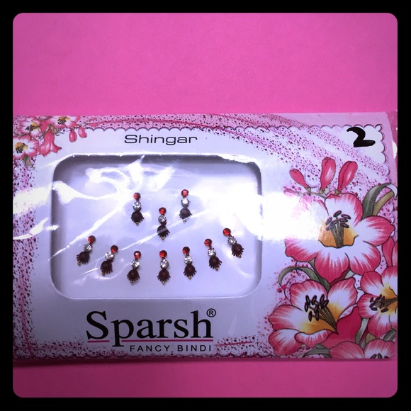 💕💕Indian fancy bindi💕💕 - Picture 1 of 3
