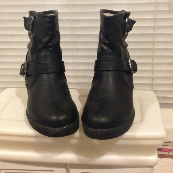 💗Black boots💗 - Picture 2 of 4