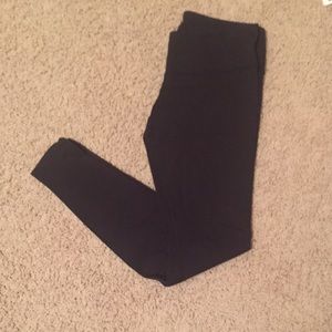 Lululemon wander under pants size 8