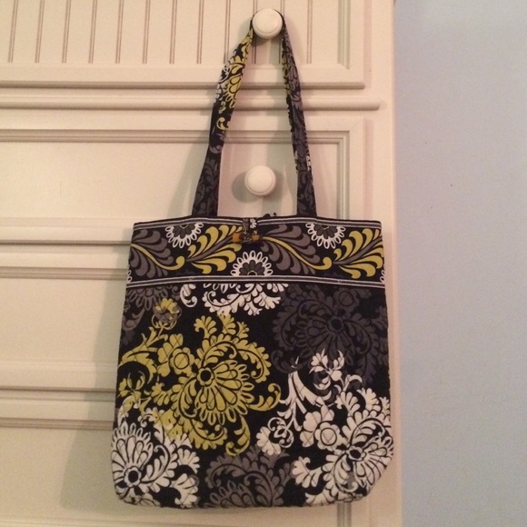 Vera Bradley bag - Picture 1 of 2