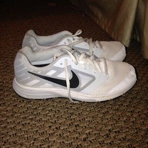 Nike tennis shoes