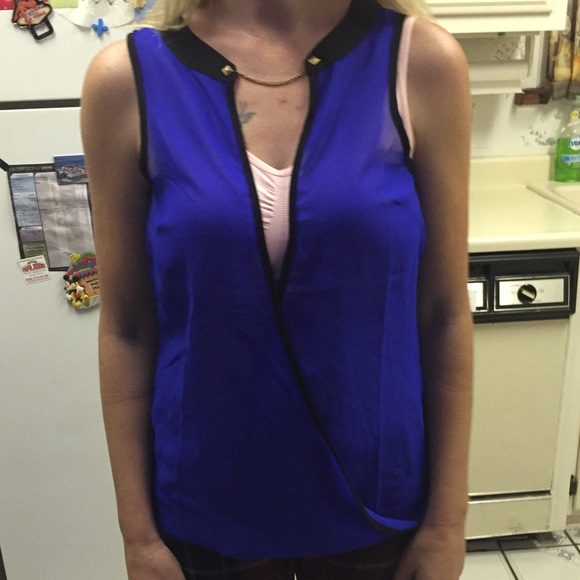 Sheer Blue Top - Picture 3 of 4