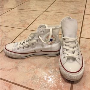 Converse size 7 in women's.