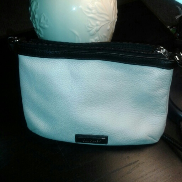 *♡TRADED♡*Small Calvin Klein cross over