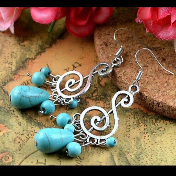 ❌️SOLD Turquoise Silver Music Note Earrings - Picture 3 of 3