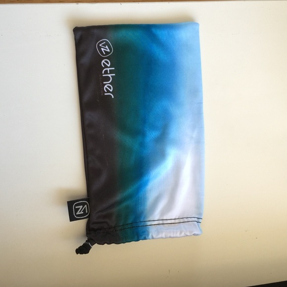 T2 VZ glasses bag