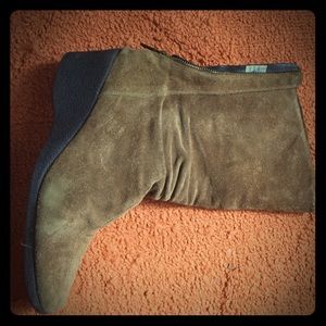 Women's leather boots- tan size 9.5