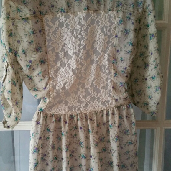 Button down blouse - Picture 3 of 4