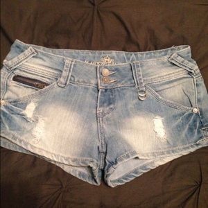 Light fade shorts