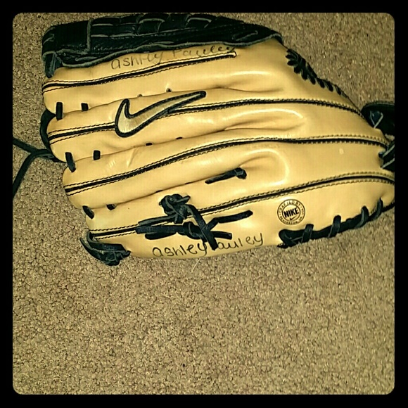 Nike Softball Glove