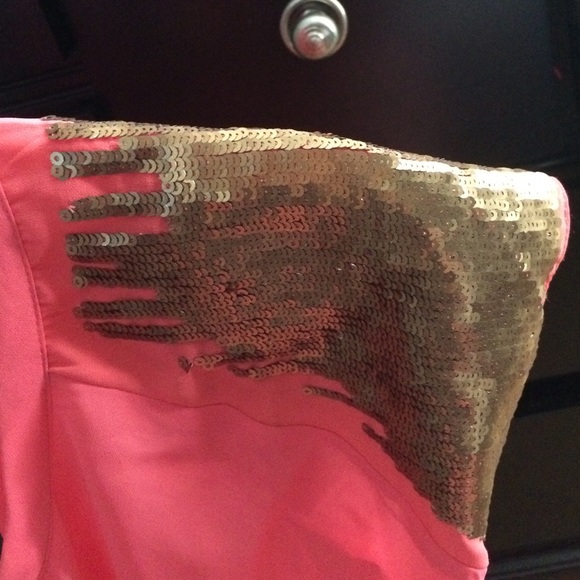 Shirt - Picture 3 of 4