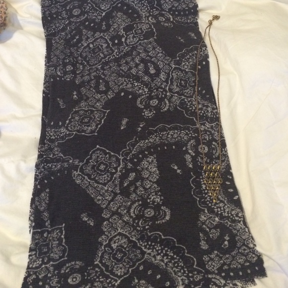Free People Scarf!