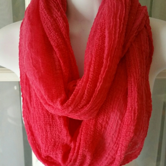 Infiniti scarf