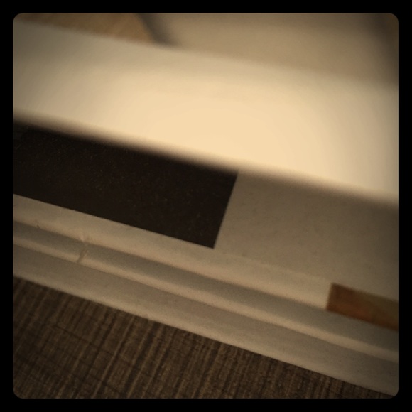 The fact I is not an issue - Picture 1 of 1