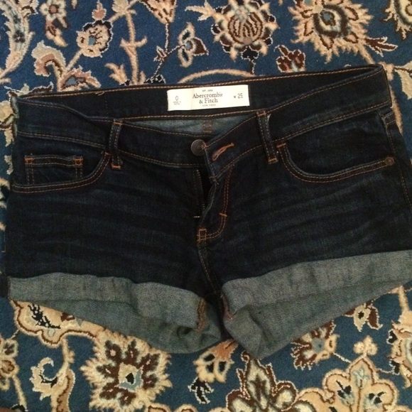 Abercrombie dark wash jean shorts! Only worn once!