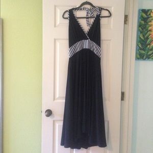 Black and white halter dress  size 14 like new.