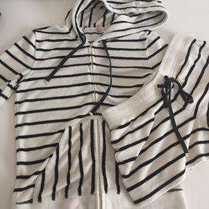 Juicy Couture Towel Fit