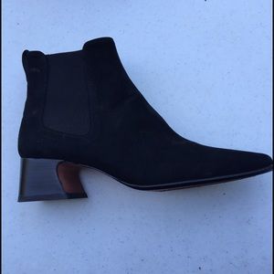 Donald J Pliner suede boots - size - 7M