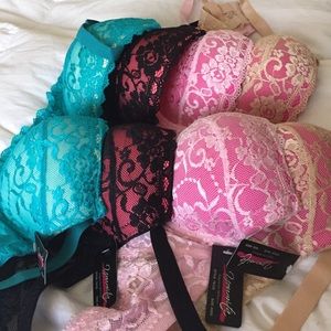 Four bras 40DD(new)