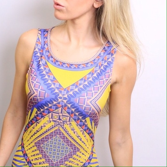 ️SOLD OUT Yellow Print Bodycon Dress - Picture 3 of 3