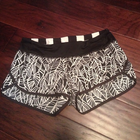 Lululemon speed short