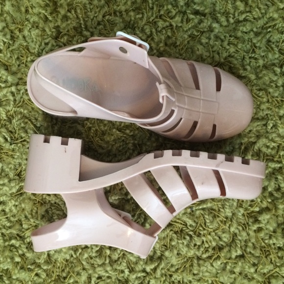 Pale pink jellies