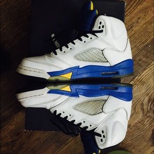 JORDAN RETRO LANEY 5