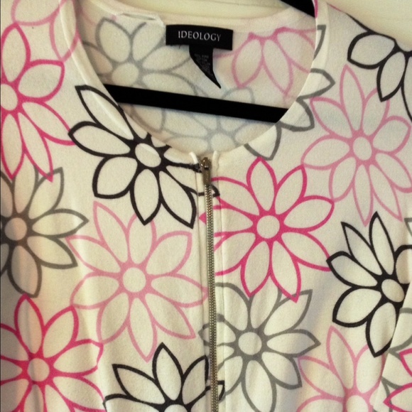 Ideology cropped top