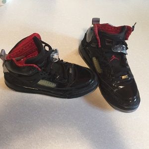 💥2⃣4⃣ HOUR SALE!!! 💥Jordan's!