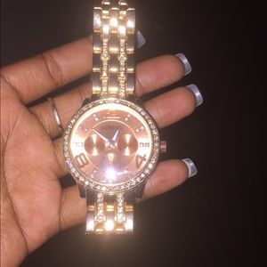 Geneva rose gold wrist watch ✨⌚️
