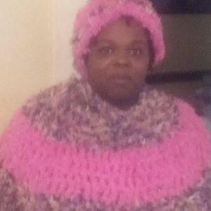 Faux fur yarn crochet hat and wrap