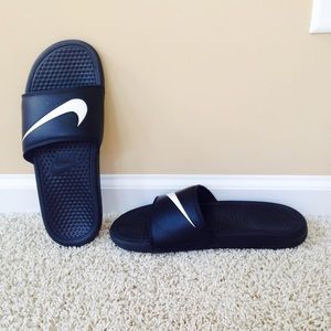 Nike men's 10 sandals